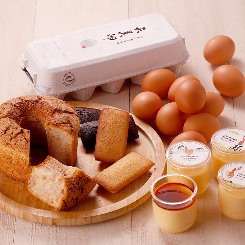 ミニサイズがうれしい苺シフォンケーキに、定番人気スイーツの大江ノ郷ぷりんやフィナンシェ、天美卵を詰め合わせた、春の人気セット