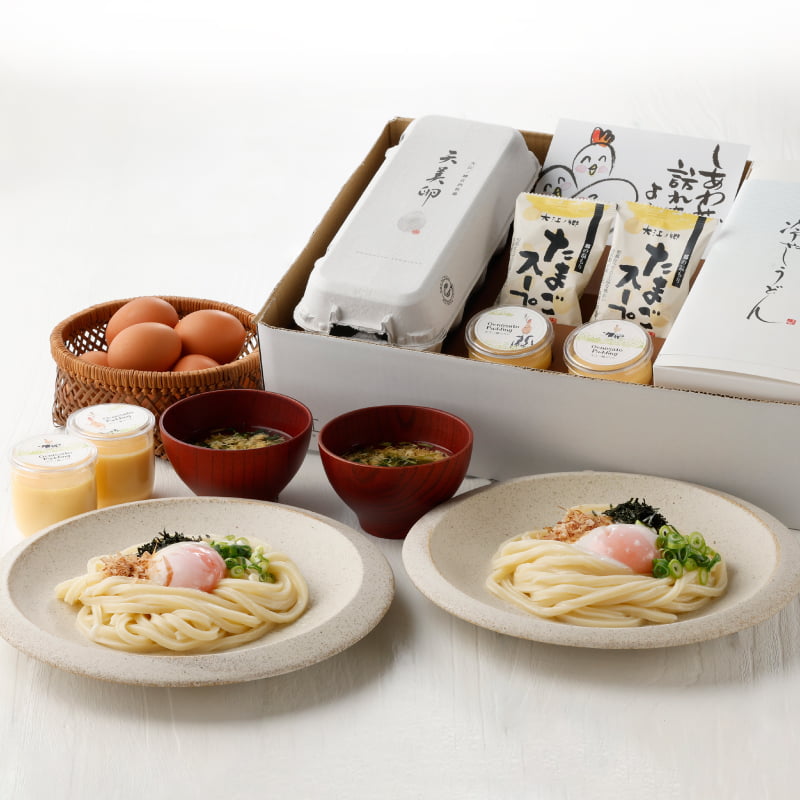 夏限定の冷やしうどんと、たまごスープや人気のぷりんを詰め合わせ。