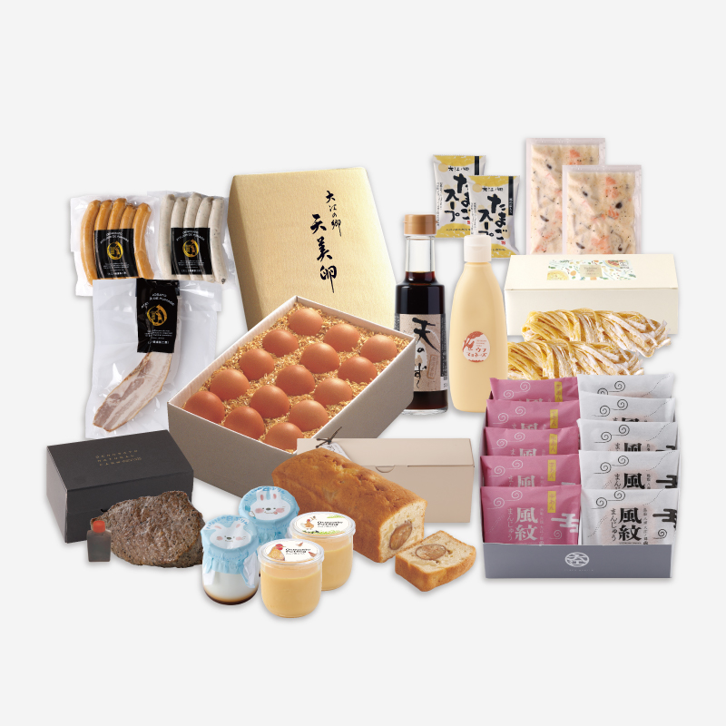 厳選された冬の味覚と、長年愛される定番人気商品を詰め合わせ。