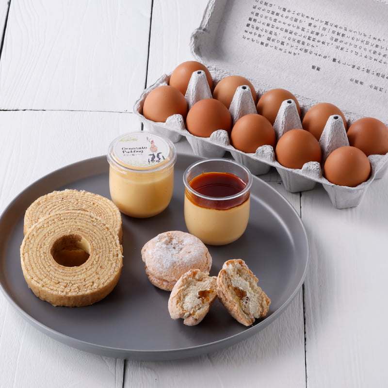 夏らしい味わいのトロピカルダックワーズに、定番人気の商品を詰め合わせ。