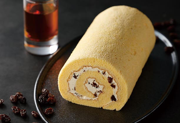 ラムレーズン香るバターロールケーキ