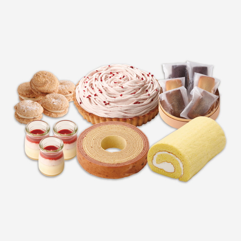 苺モンブランタルトにフローズン苺ぷりん、苺のダックーワーズ、春摘み苺バウムなど、苺スイーツをたっぷりと詰め合わせた送料無料セット