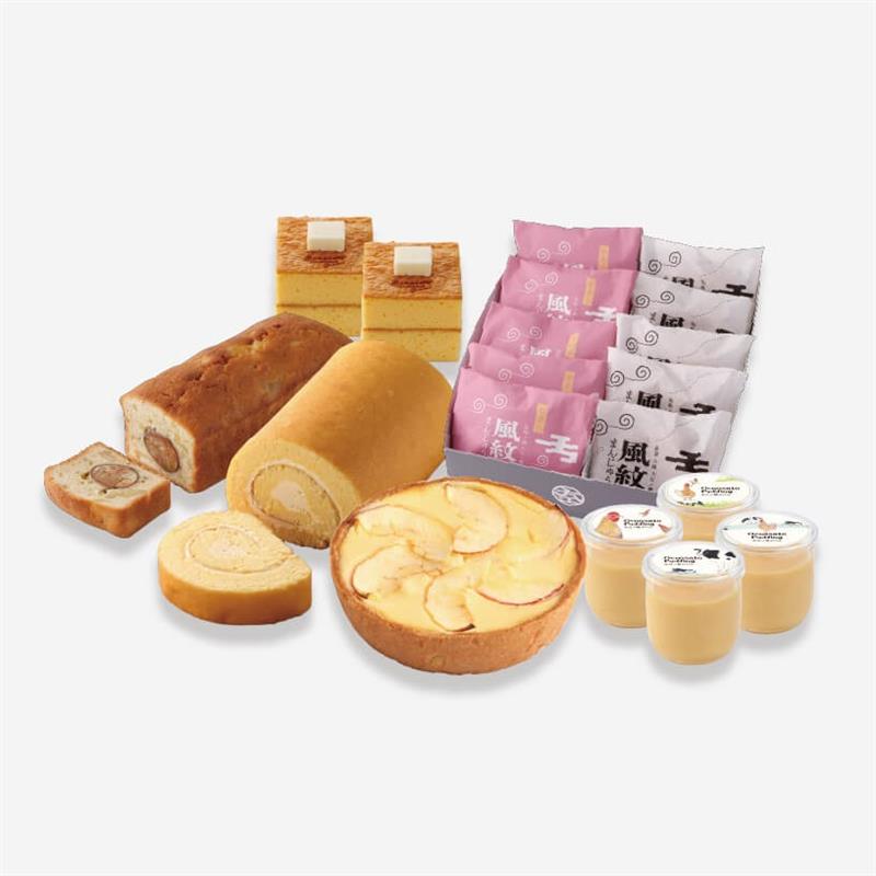 季節限定のりんごのチーズタルトや和栗パウンドから、定番人気のぷりんやパンケーキのケーキまで、牧場人気スイーツが勢揃い。
