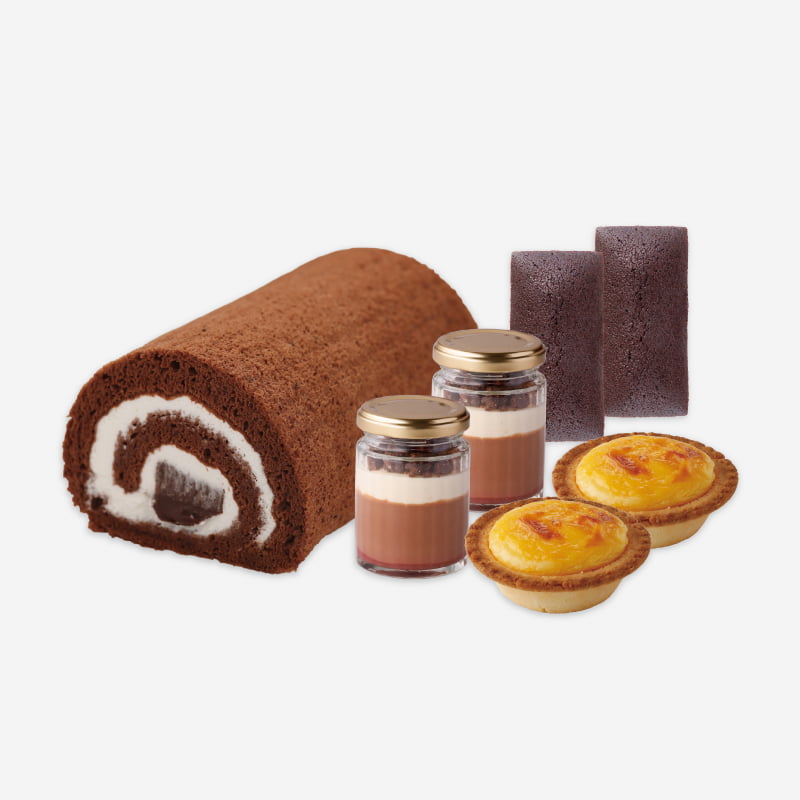 ショコラロールをはじめ、ショコラ・パルフェやフィナンシェ、チーズタルトをセットに。