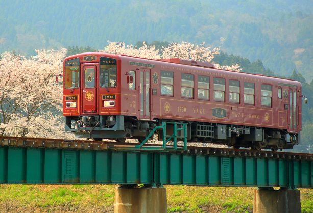 【大江ノ郷自然牧場ふるさと納税】若桜鉄道の様子
