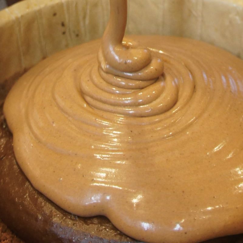 ショコラフロマージュ_カスタードの上にショコラ生地を流して焼き上げた二層仕立てのチーズケーキ