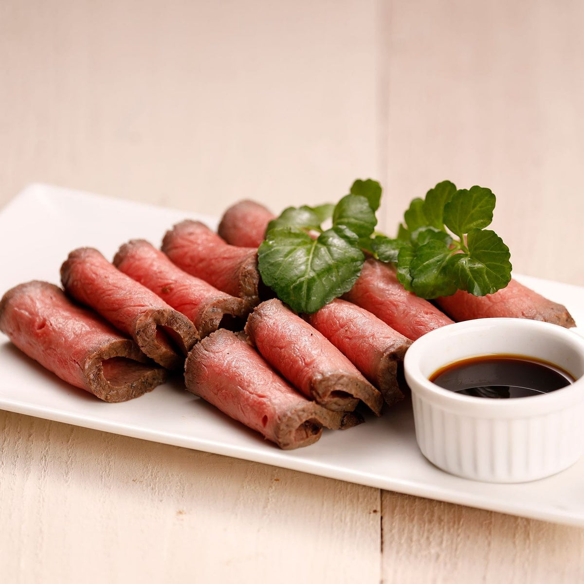 鳥取和牛ローストビーフ(赤身タイプ・約200g)