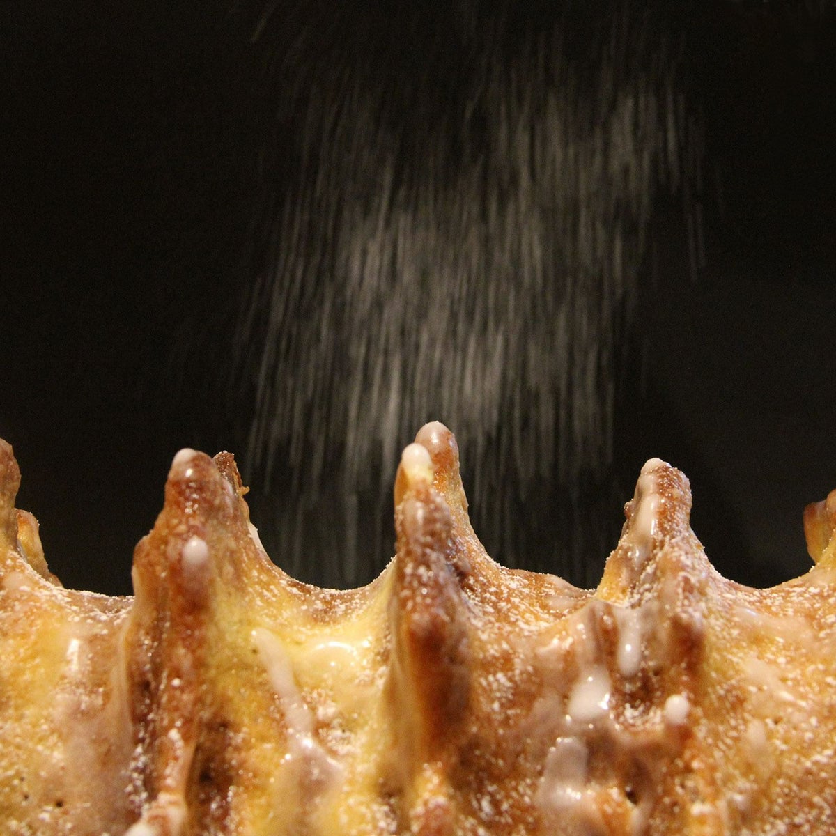 八頭の雄大な山々をイメージ_八頭ばうむ～いち輪～[冷凍]