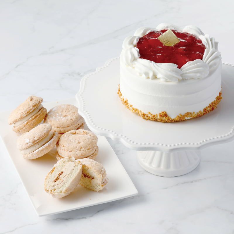 ダックワーズ＆苺ケーキの記念日セット｜誕生日に人気の冷凍スイーツ